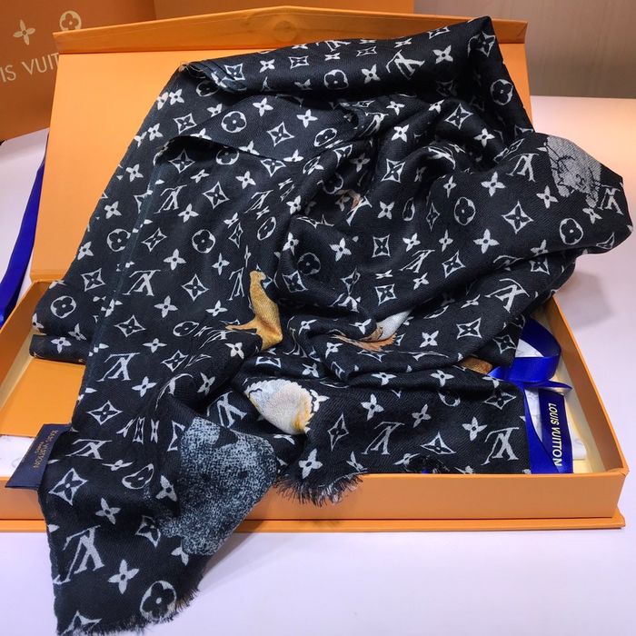 Louis Vuitton Scarf LV00070